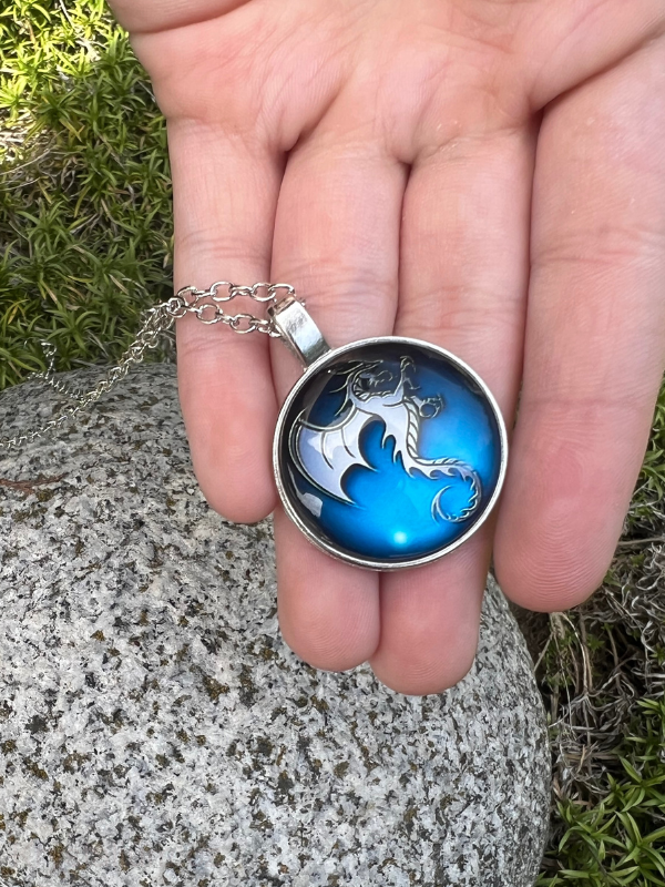 Amulet drak